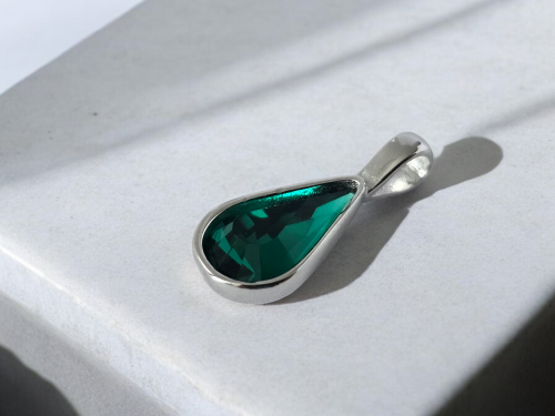 Wisiorek Szkiełko Zielony