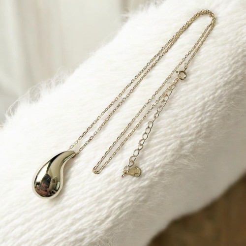 Naszyjnik z kroplą złocony