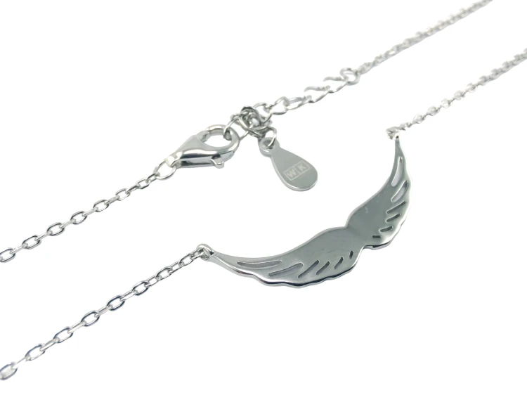 Naszyjnik ze skrzydłami