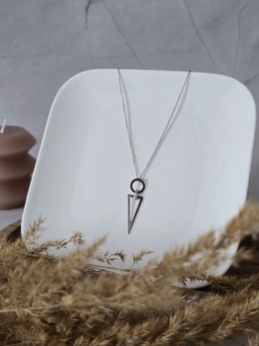 Naszyjnik trójkąt srebrny
