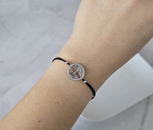 Bransoletka z drzewkiem na czarnym sznurku