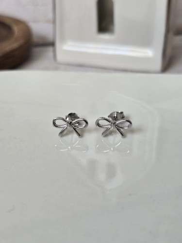 Kolczyki w kształcie kokardki