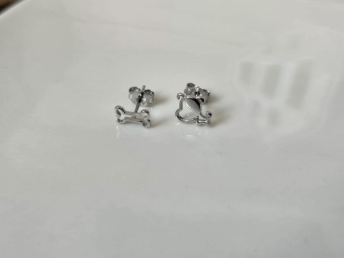 Kolczyki dla miłośniczki psów - kość i piesek