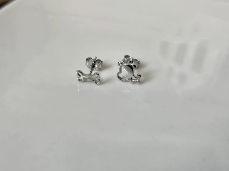 Kolczyki dla miłośniczki psów - kość i piesek