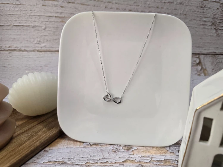 Naszyjnik Nieskończona Miłość