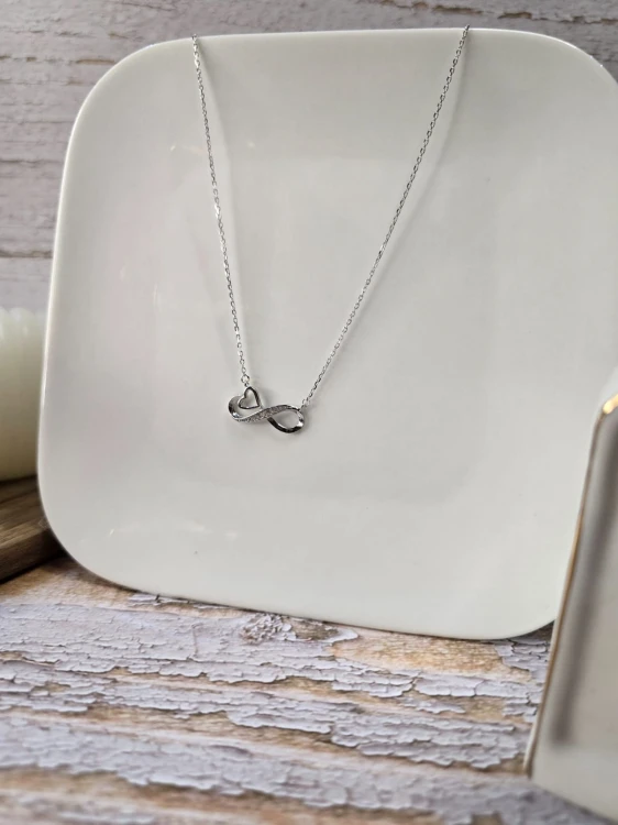 Naszyjnik Nieskończona Miłość