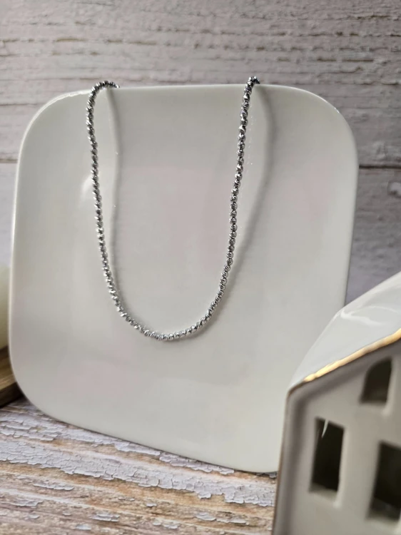 Naszyjnik Lustria - mieniące się koraliki