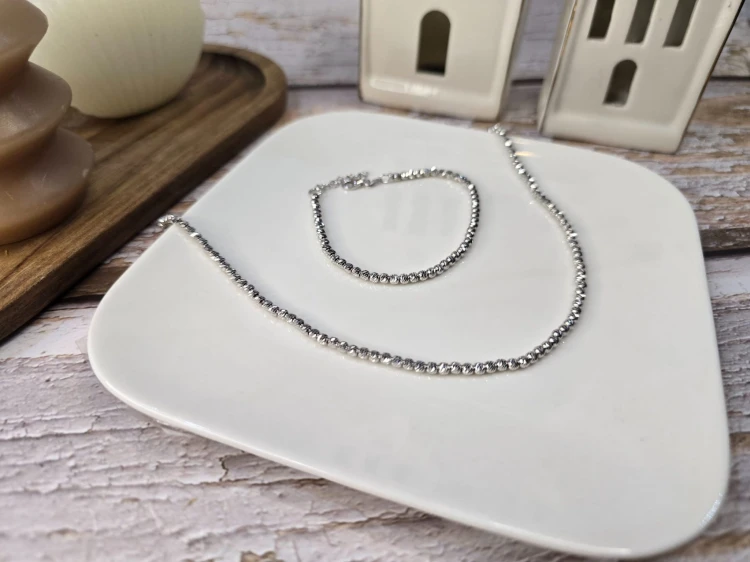 Bransoletka Lustria - mieniące się koraliki