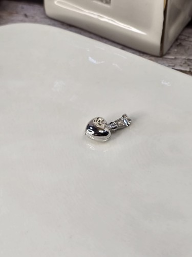 Wisiorek z serduszkiem