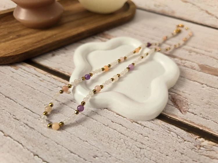 To ja: Pełna Miłości - Naszyjnik z labradorytem, jadeitem i kwarcem różowym