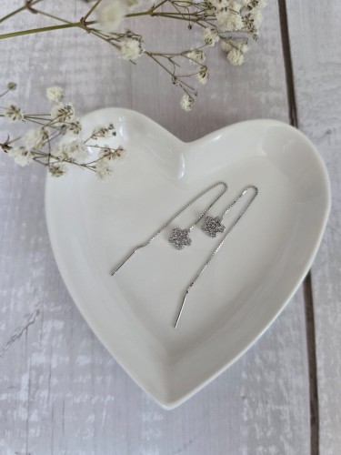 KOLCZYKI PRZECIĄGANE NA ŁAŃCUSZKU KWIAT KWIATEK SREBRO 925