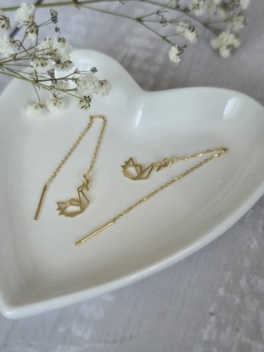 KOLCZYKI PRZECIĄGANE NA ŁAŃCUSZKU ŁABĘDŹ PTAK SREBRO 925 ZŁOCONE