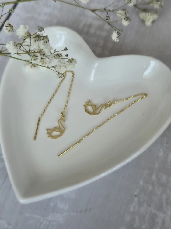 KOLCZYKI PRZECIĄGANE NA ŁAŃCUSZKU ŁABĘDŹ PTAK SREBRO 925 ZŁOCONE