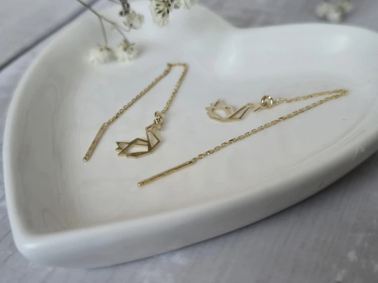 KOLCZYKI PRZECIĄGANE NA ŁAŃCUSZKU ŁABĘDŹ PTAK SREBRO 925 ZŁOCONE