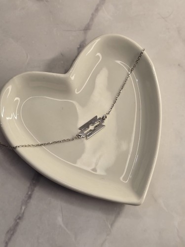 Bransoletka żyletka