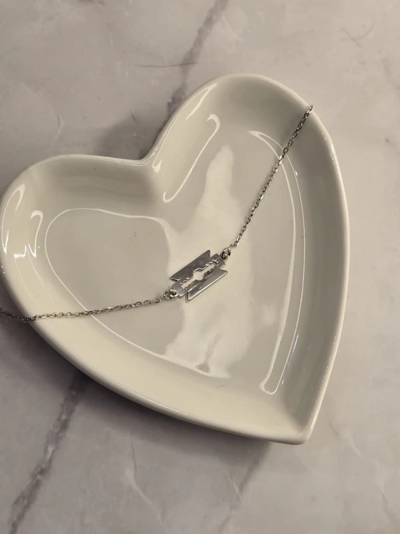 Bransoletka żyletka