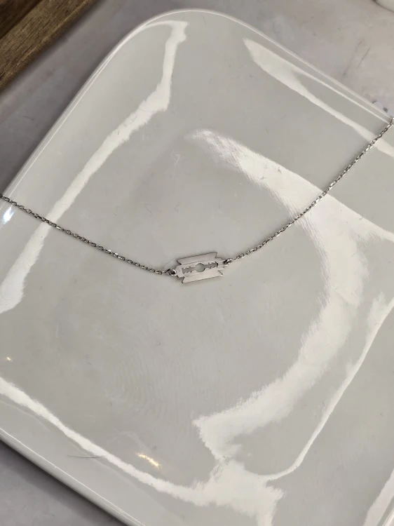 Bransoletka żyletka