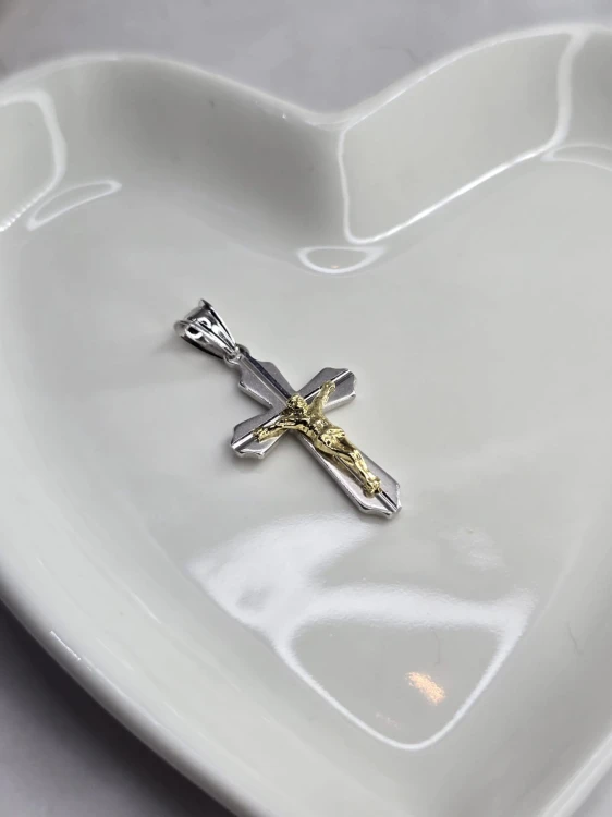 Krzyżyk srebro 925 ze złoceniem