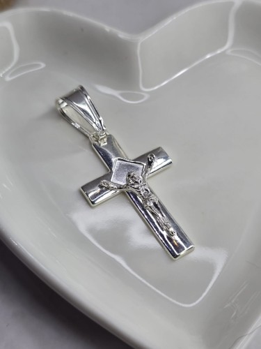 Krzyżyk srebrny męski