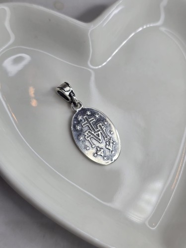 Medalik srebrny – Matka Boska