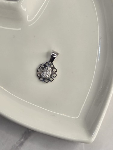 Medalik srebrny – Matka Boska z Dzieciątkiem