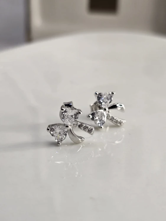 Kolczyki kokardki z cyrkoniami