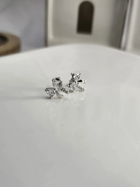 Kolczyki kokardki z cyrkoniami