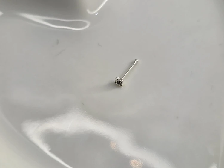 Kolczyk do nosa 1 szt