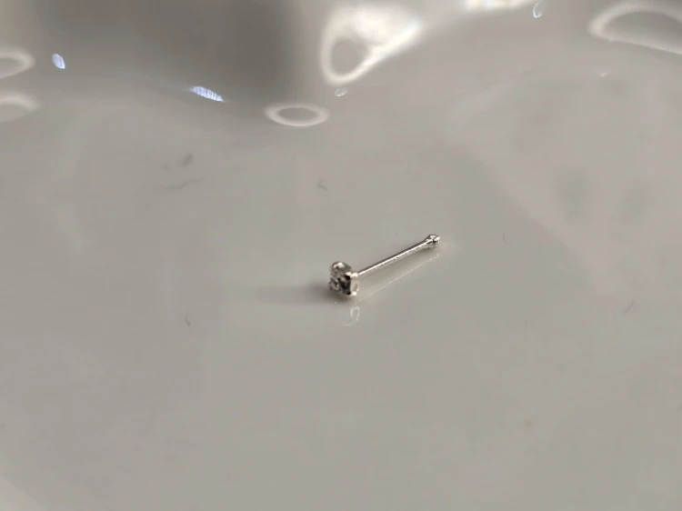 Kolczyk do nosa 1 szt