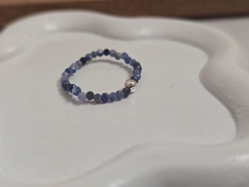 Pierścionek z sodalitem "Spokój i Klarowność"