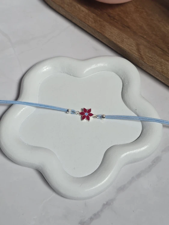 Bransoletka z kwiatkiem dla dziewczynki