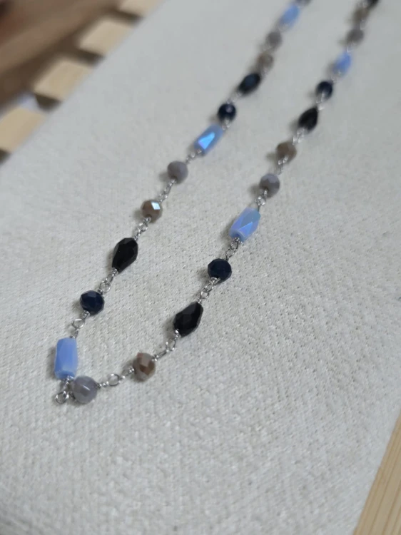 Naszyjnik z koralikami szklanymi