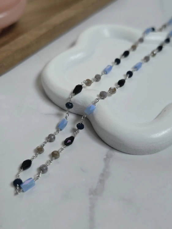 Naszyjnik z koralikami szklanymi