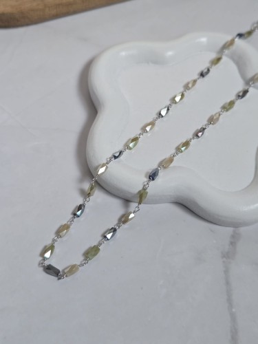 Naszyjnik z koralikami szklanymi