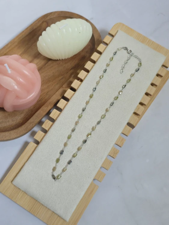 Naszyjnik z koralikami szklanymi