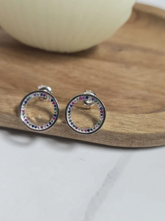 Kolczyki kółka z kolorowymi cyrkoniami