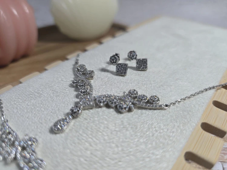 Komplet wieczorowy elegancki