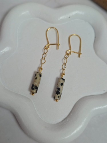 Kolczyki z jaspisem dalmatyńskim