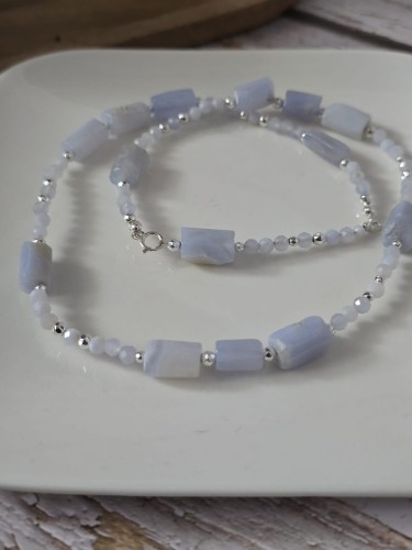 Naszyjnik z Chelcedonem - spokój, komunikacja i wewnętrzna harmonia