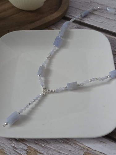 Naszyjnik z Chelcedonem - spokój, komunikacja i wewnętrzna harmonia