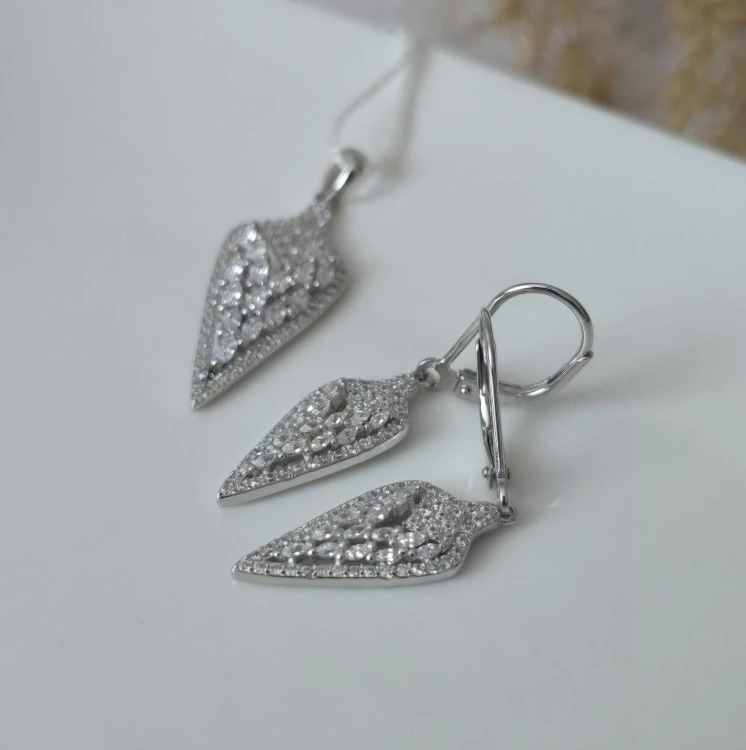 Wieczorowy komplet srebrnej biżuterii Vela