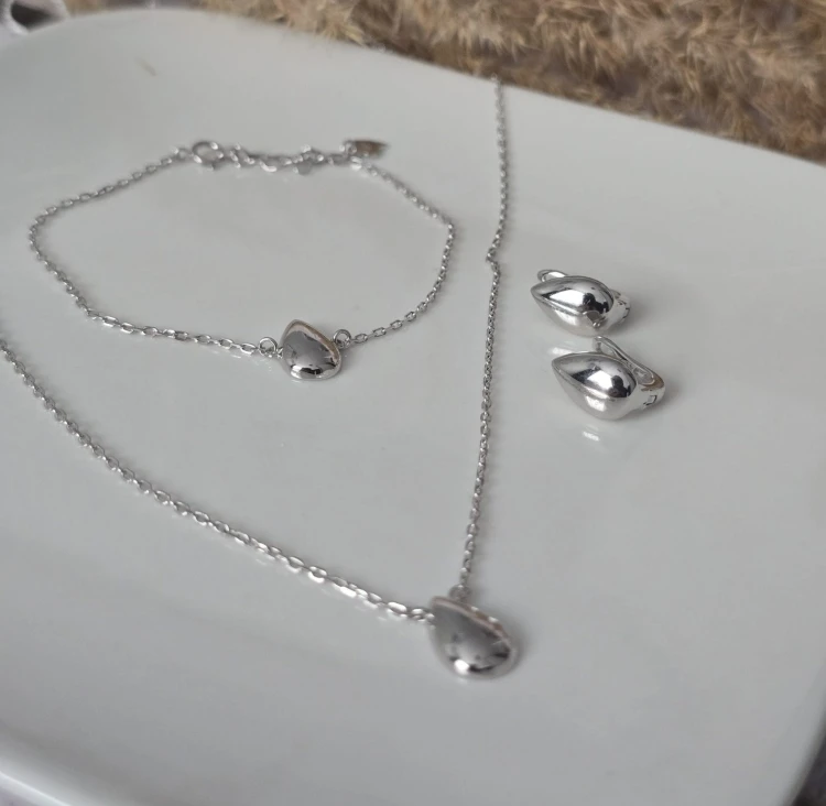 Komplet srebrnej biżuterii Srebrna Kropla