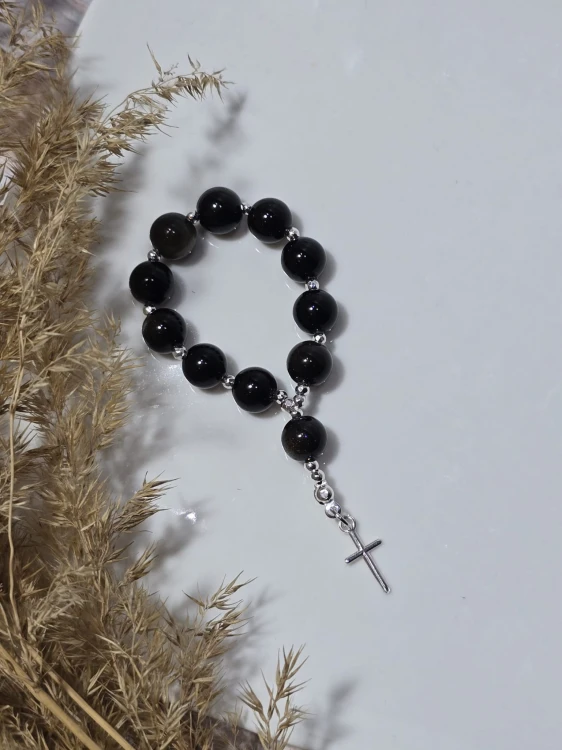 Różaniec z Obsydianu i Srebra próby 925 – Siła i Ochrona