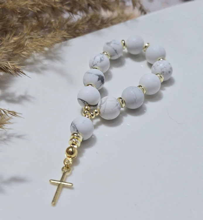Różaniec z Howlitu i Srebra próby 925 – Światło i Cierpliwość